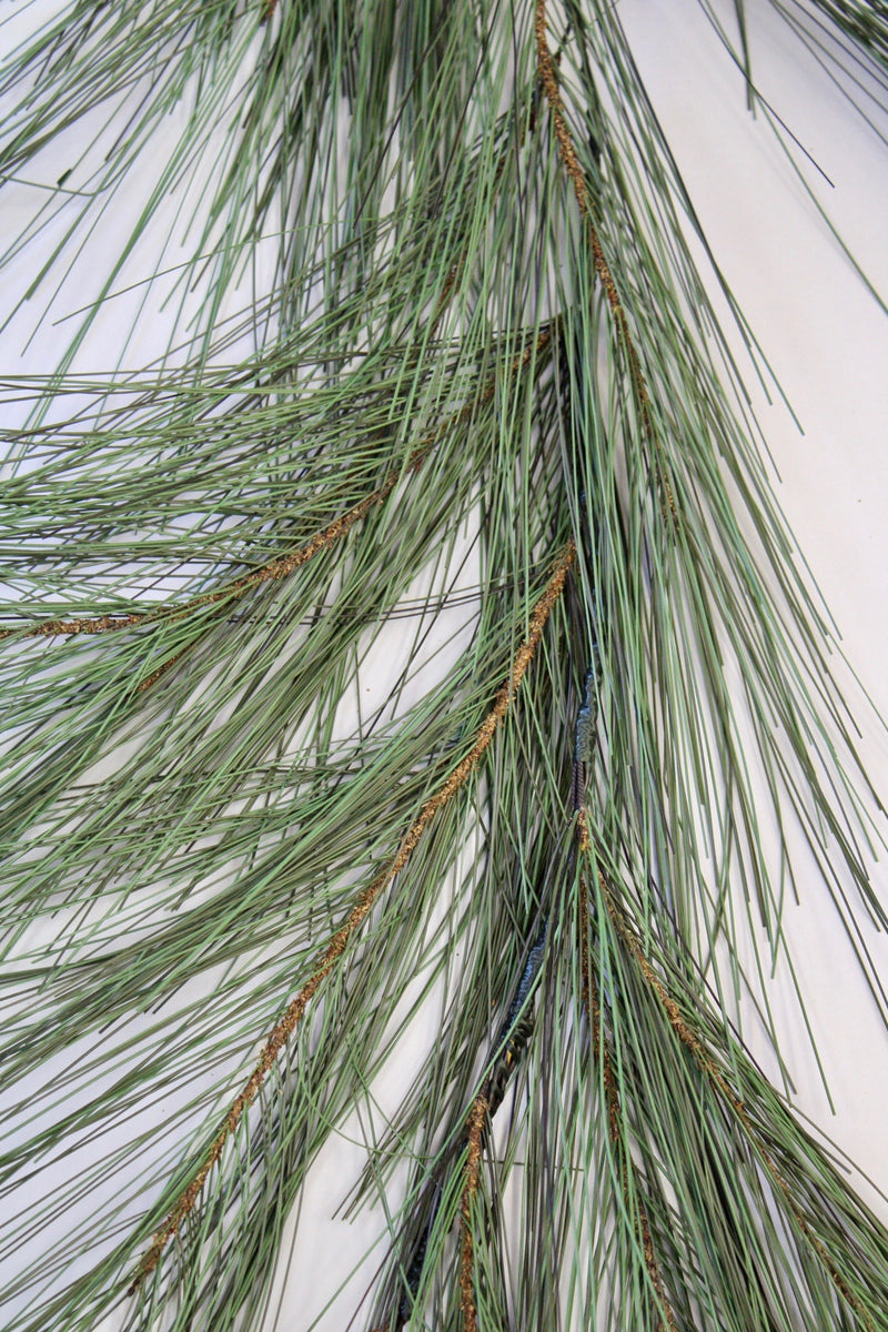 Vixen Long Needle Pine Garland